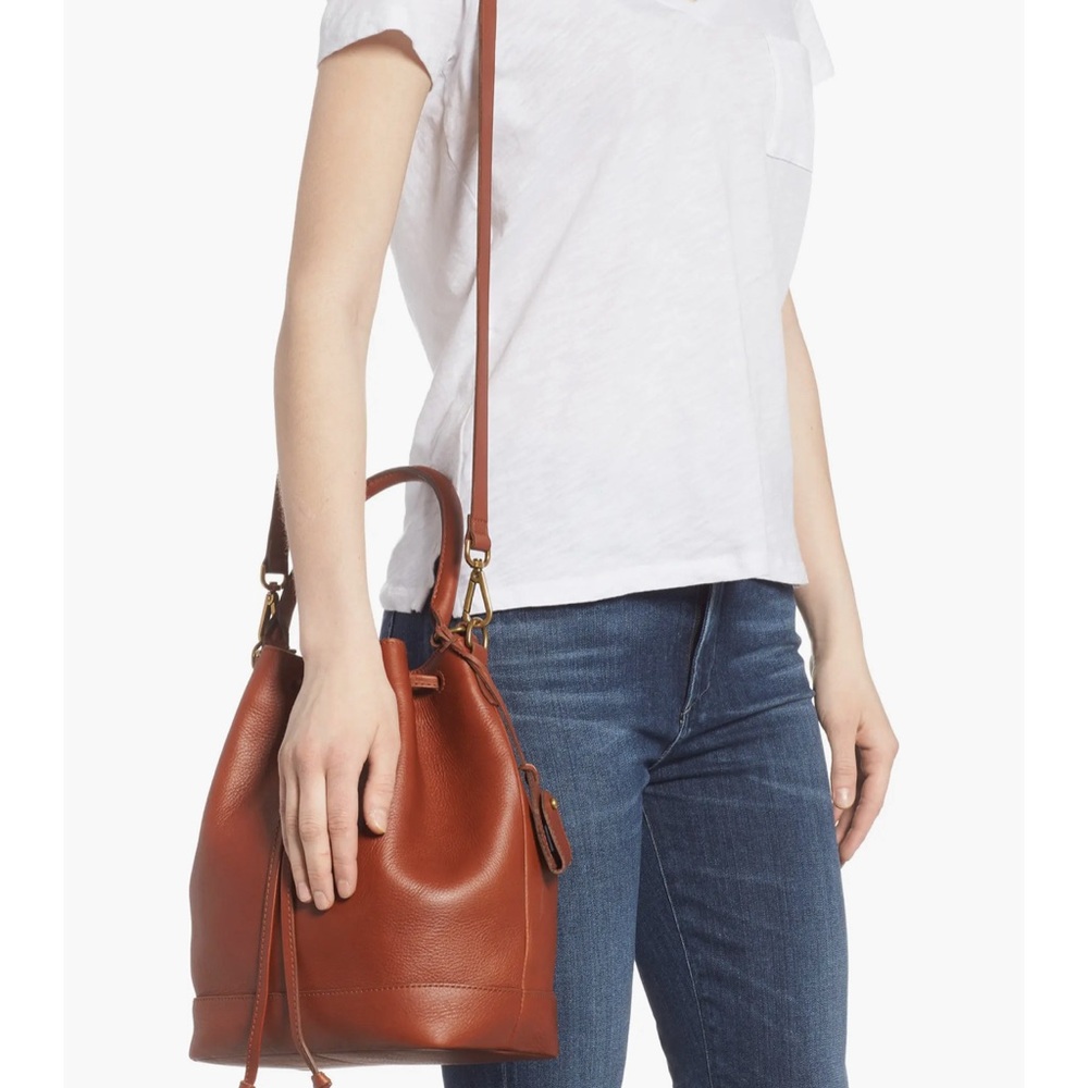 Madewell Lafayette Leather Bucket Bag